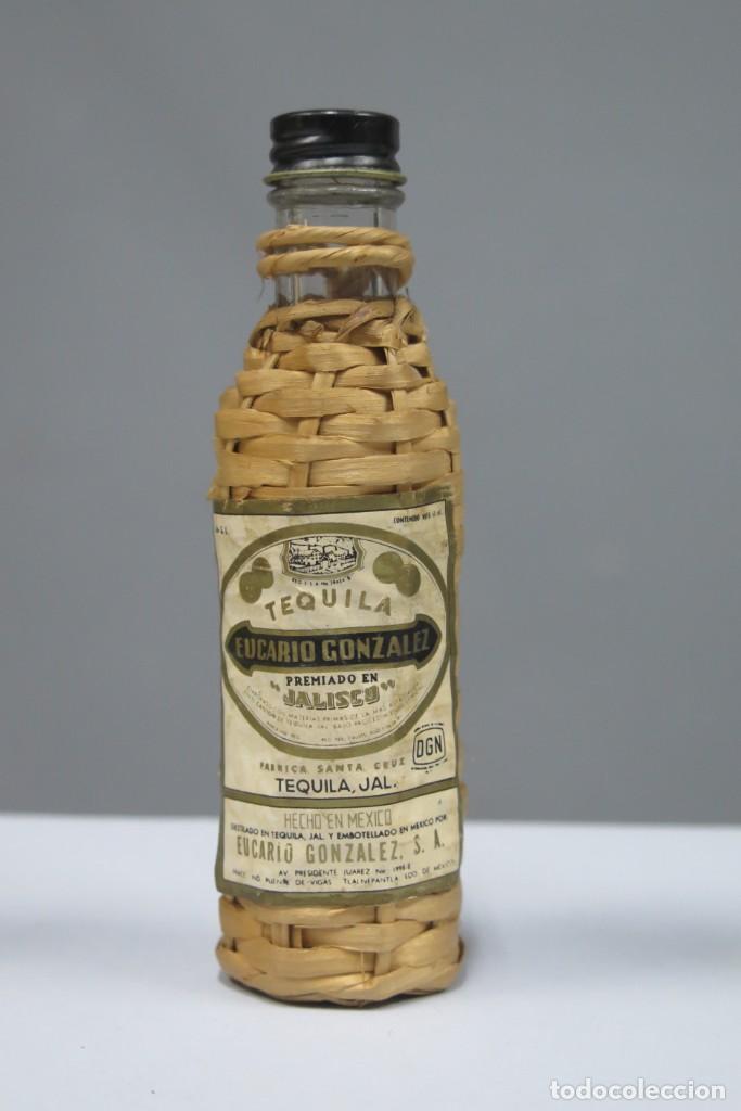 Coleccionismo de vinos y licores: BOTELLIN. EUCARIO GONZALEZ - Foto 1