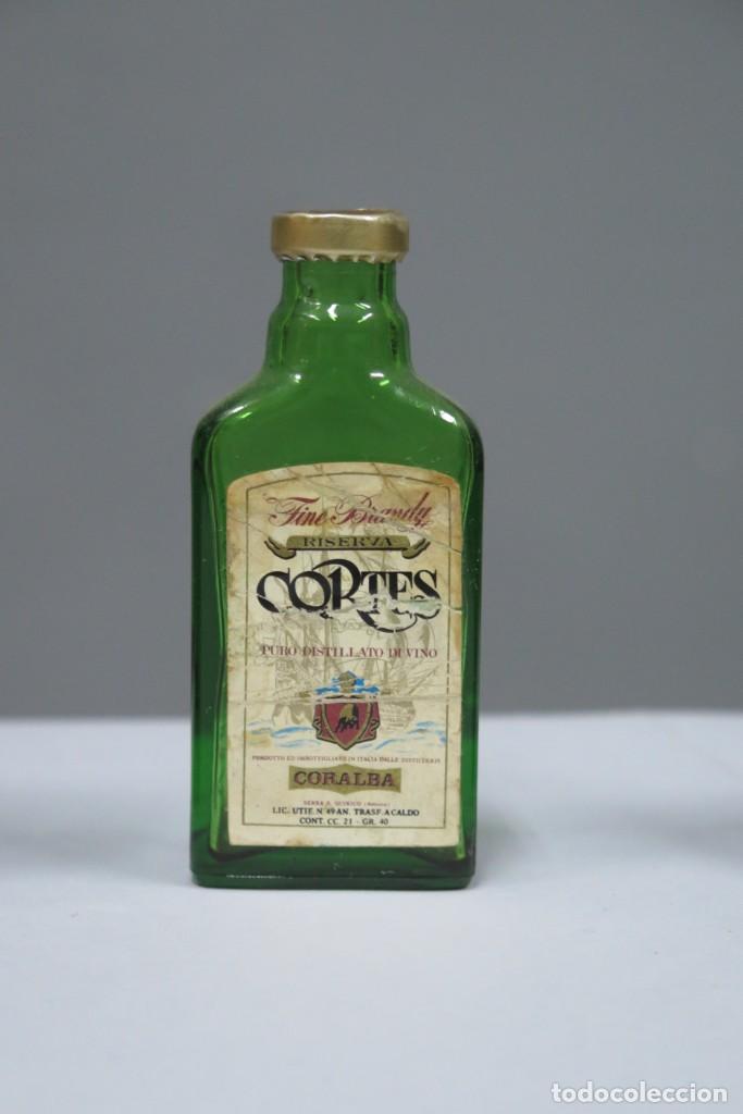 Collection of wines and liquors: BOTELLIN. RISERVA. CORTES
