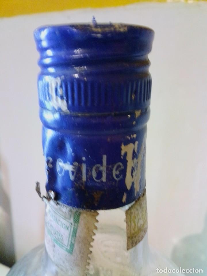 Coleccionismo de vinos y licores: Botella tequila providencia - Foto 2