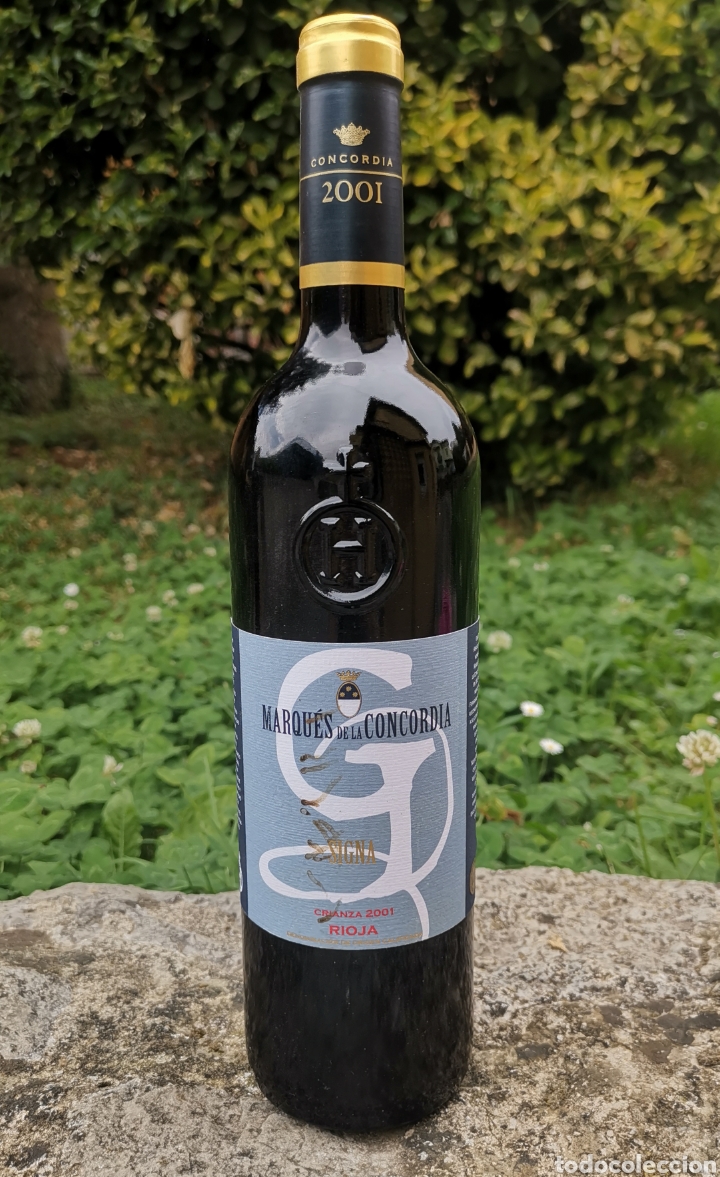 Sammlung von Weinen und Lik&ouml;ren: Botella Vino Rioja Marques de la Concordia Crianza Cosecha 2001