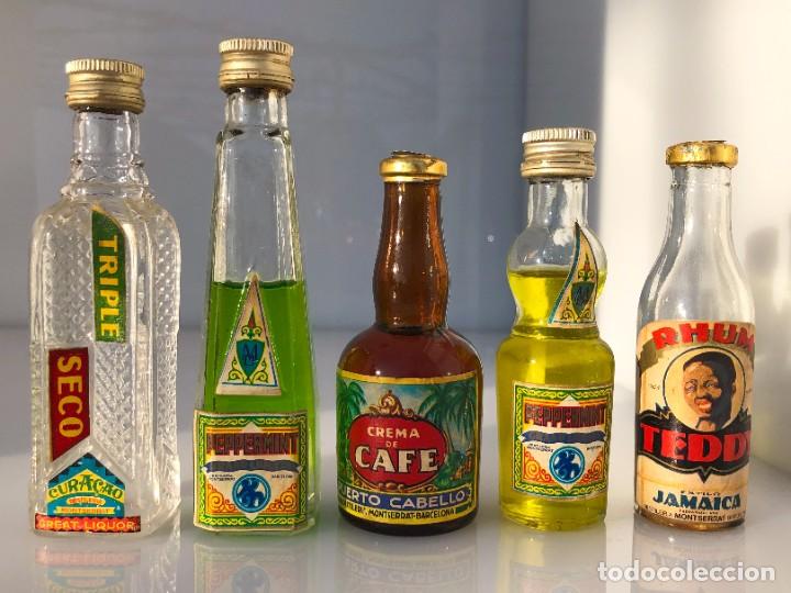 Coleccionismo de vinos y licores: Botellines de licor - Destiler&iacute;a Montserrat