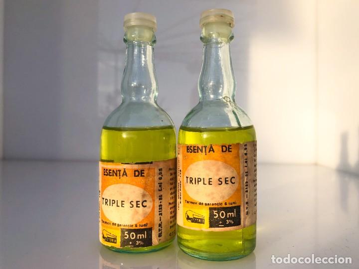 Coleccionismo de vinos y licores: Botellines de licor - Triple Sec - Abiertos