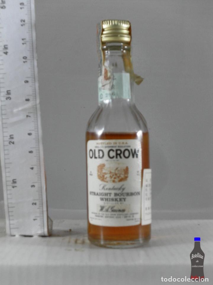 Sammlung von Weinen und Lik&ouml;ren: BOTELLITA BOTELLIN WHISKEY BOURBON OLD CROWN 1964 JAPON