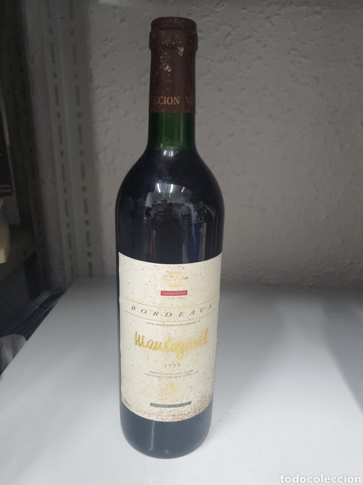 Collection of wines and liquors: Botella vino tinto mauregard cosecha 1995 bordeaux
