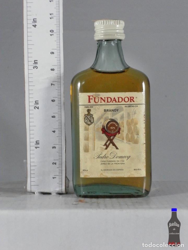 Coleccionismo de vinos y licores: BOTELLITA BOTELLIN PETAQUITA BRANDY FUNDADOR PEDRO DOMECQ JEREZ DE LA FRONTERA