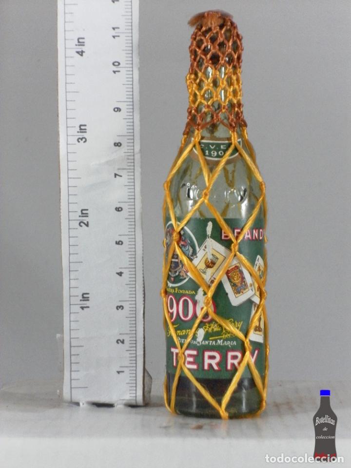 Coleccionismo de vinos y licores: BOTELLITA BOTELLIN BRANDY CVES 1900 FERNANDO A DE TERRY PUERTO DE SANTA MARIA