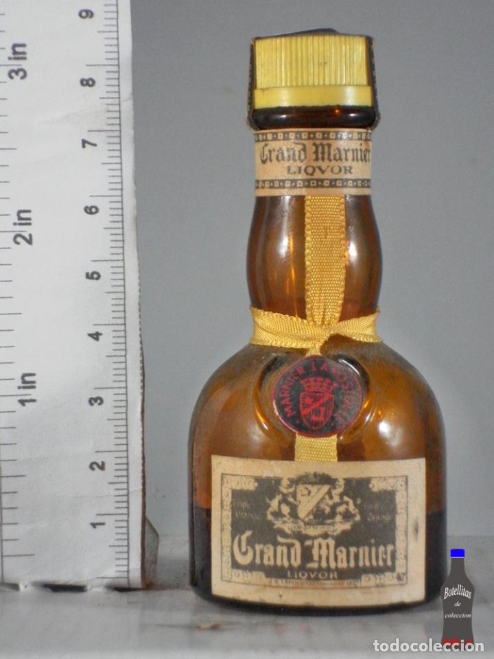 Sammlung von Weinen und Lik&ouml;ren: BOTELLITA BOTELLIN GRAND MARNIER LIQVOR FRANCE PARIS