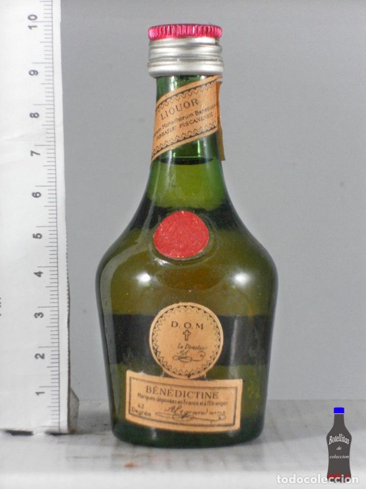 Sammlung von Weinen und Lik&ouml;ren: BOTELLITA BOTELLIN BENEDICTINE LIQUOR DOM FRANCE