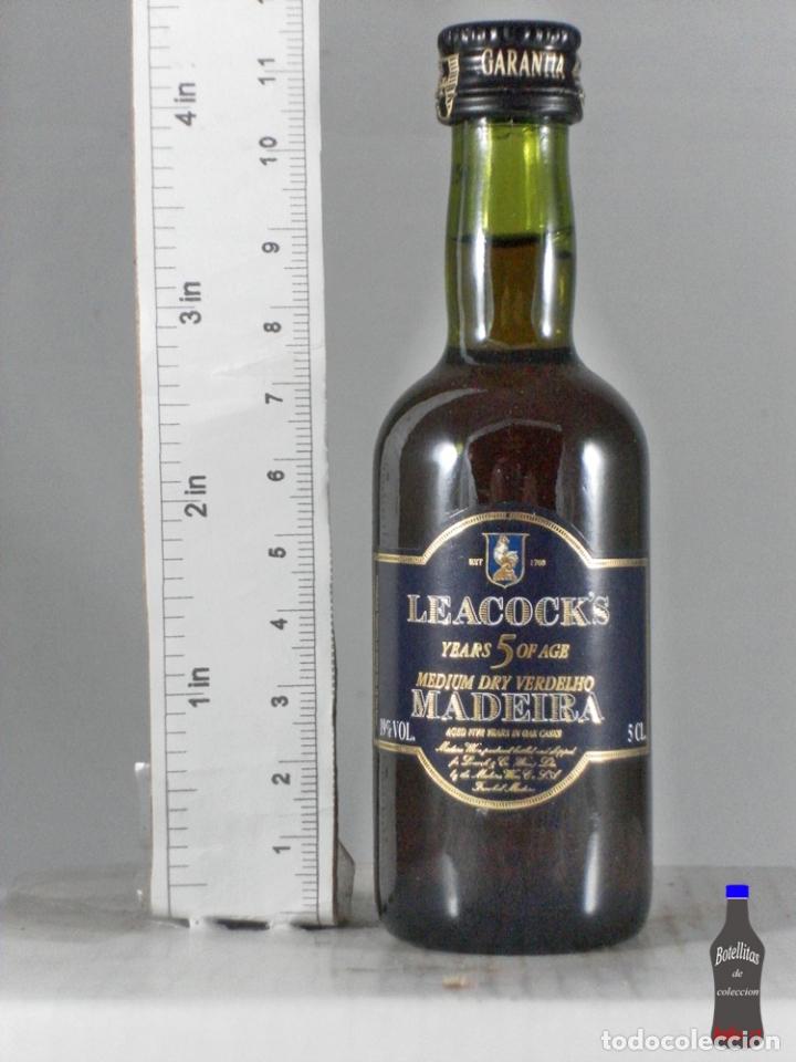 Sammlung von Weinen und Lik&ouml;ren: BOTELLITA BOTELLIN LEACOCK&acute;S 5 YEARS VERDEJO MADEIRA