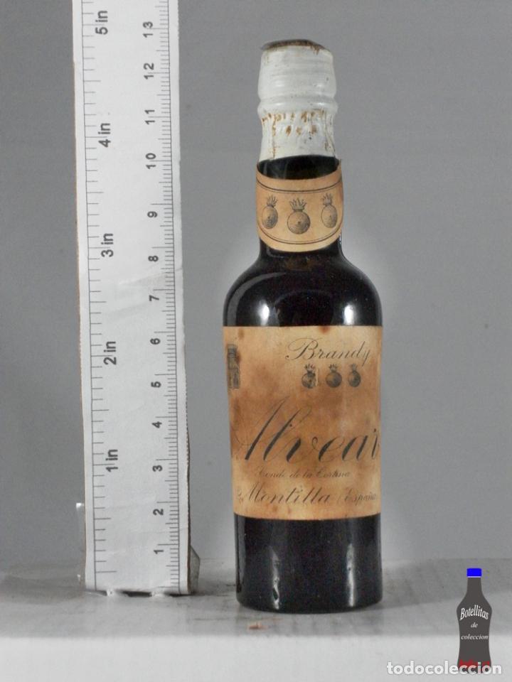 Coleccionismo de vinos y licores: BOTELLITA BOTELLIN BRANDY ALVEAR CONDE DE LA CORTINA MONTILLA