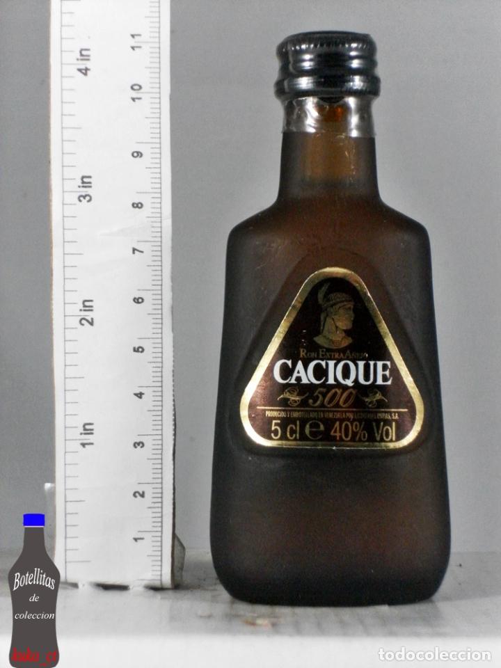 Sammlung von Weinen und Lik&ouml;ren: BOTELLITA BOTELLIN CACIQUE 500 VENEZUELA DIAGEO ESPA&Ntilde;A
