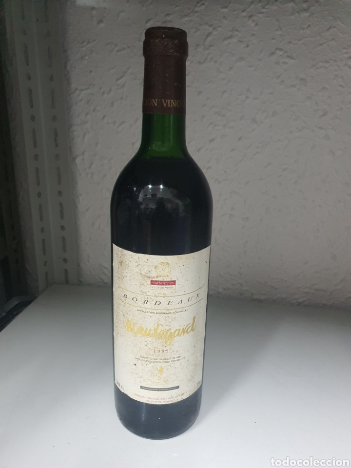 Collection of wines and liquors: Botella vino tinto mauregard cosecha 1995 bordeaux