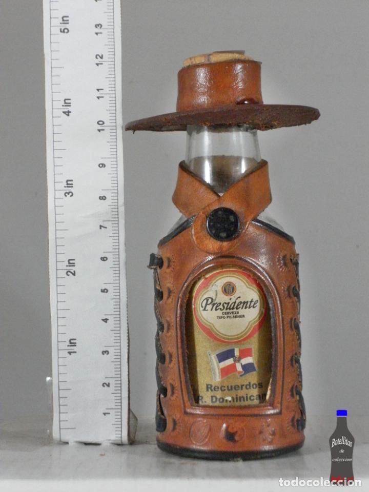 Collection of wines and liquors: BOTELLITA BOTELLIN FORRADO EN CUERO CERVEZA PRESIDENTE REPUBLICA DOMINICANA