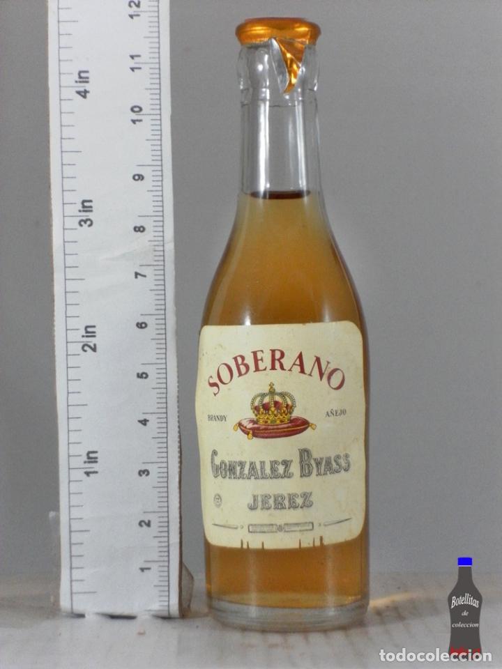 Coleccionismo de vinos y licores: BOTELLITA BOTELLIN BRANDY SOBERANO A&Ntilde;EJO GONZALEZ BYASS JEREZ