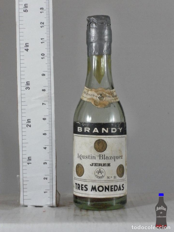 Coleccionismo de vinos y licores: BOTELLITA BOTELLIN BRANDY AGUSTIN BLAZQUEZ TRES MONEDAS JEREZ