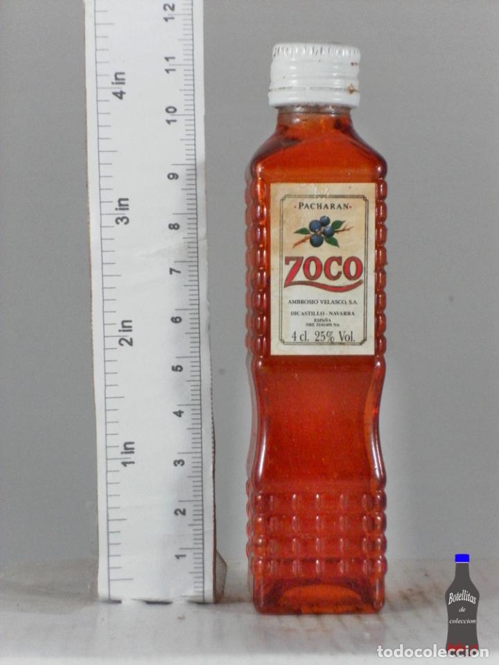Coleccionismo de vinos y licores: BOTELLITA BOTELLIN PACHARAN ZOCO AMBROSIO VELASCO S.A. NAVARRA ESPA&Ntilde;A
