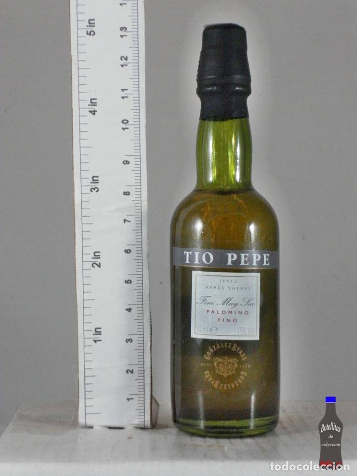 Sammlung von Weinen und Lik&ouml;ren: BOTELLITA BOTELLIN TIO PEPE PALOMINO FINO GONZALEZ BYASS