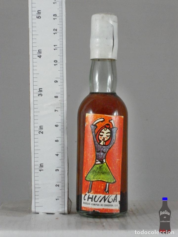 Sammlung von Weinen und Lik&ouml;ren: BOTELLITA BOTELLIN CHUNGA BODEGAS CAMPOS CORDOBA S.A.