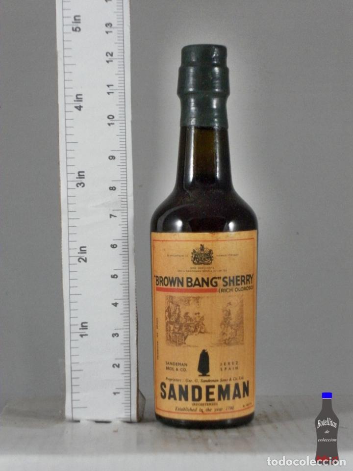 Sammlung von Weinen und Lik&ouml;ren: BOTELLITA BOTELLIN SANDEMAN BROWN BANG SHERRY RICH OLOROSO JEREZ