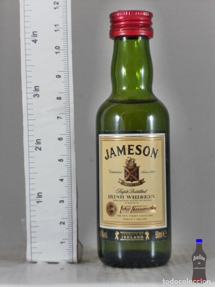 Sammlung von Weinen und Lik&ouml;ren: BOTELLITA BOTELLIN JAMESON IRISH WHISKEY TRIPLE DISTILLED