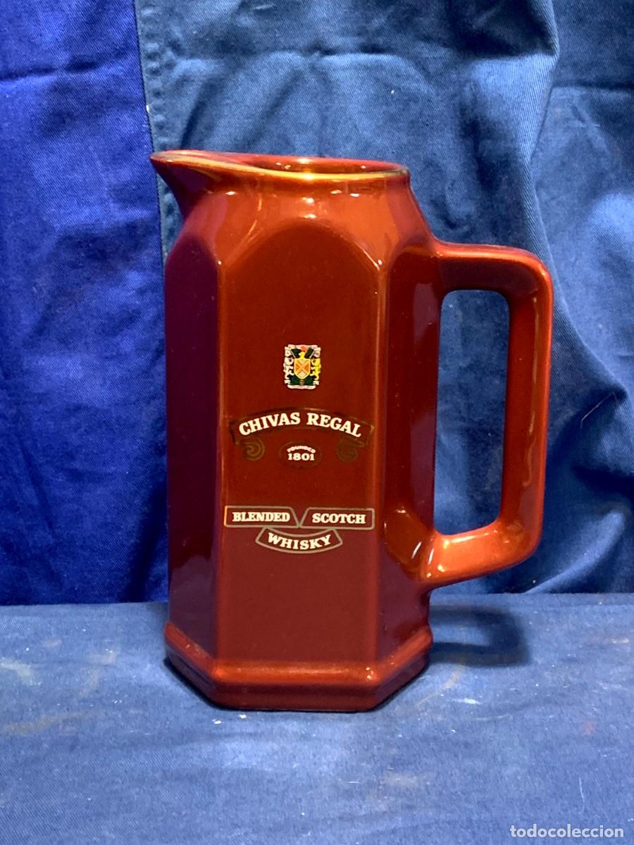 Coleccionismo de vinos y licores: JARRA CERAMICA CHIVAS REGAL WHISKY SPAIN PUBLICIDAD 19X13X8CMS