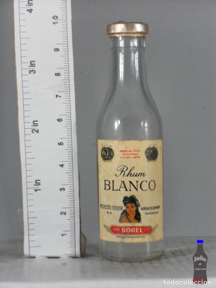 Sammlung von Weinen und Lik&ouml;ren: BOTELLITA BOTELLIN RHUM BLANCO MODESTO SOLER ARENYS DE MUNT BARCELONA