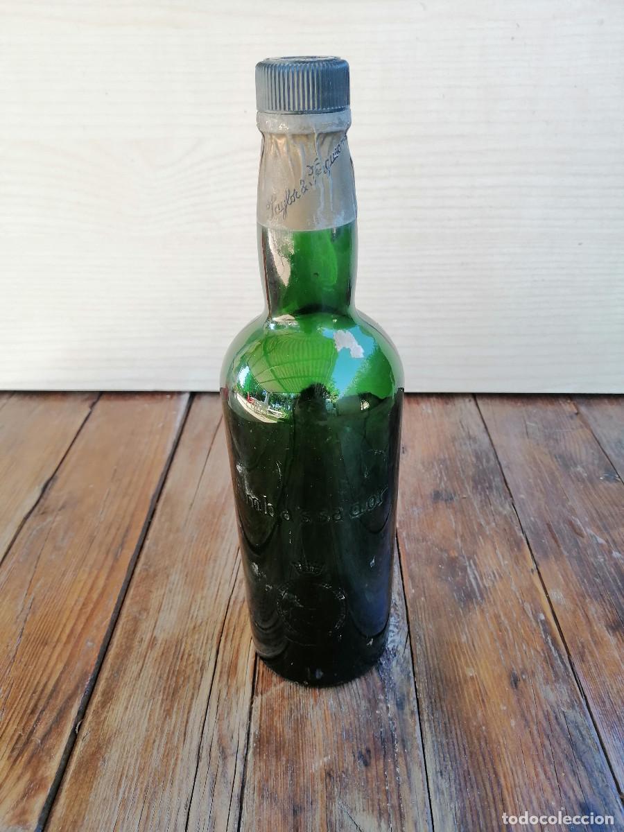 Coleccionismo de vinos y licores: BOTELLA AMBASSADOR SCOTCH WHISKY LETRAS EN RELIEVE VACIA