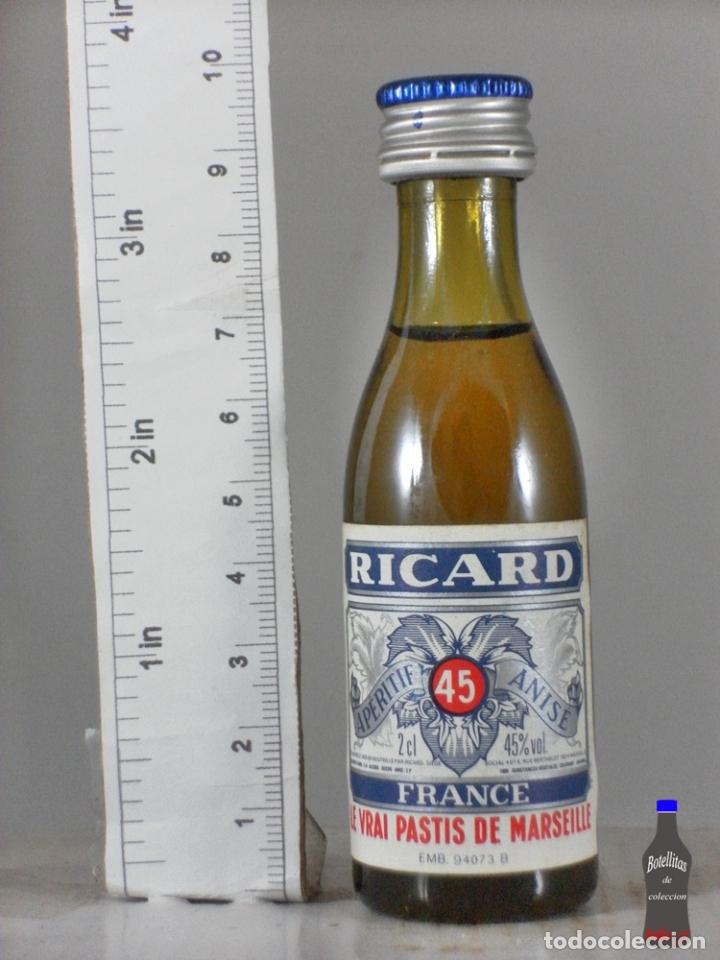 Sammlung von Weinen und Lik&ouml;ren: BOTELLITA BOTELLIN RICARD ANIS MARSEILLE FRANCE