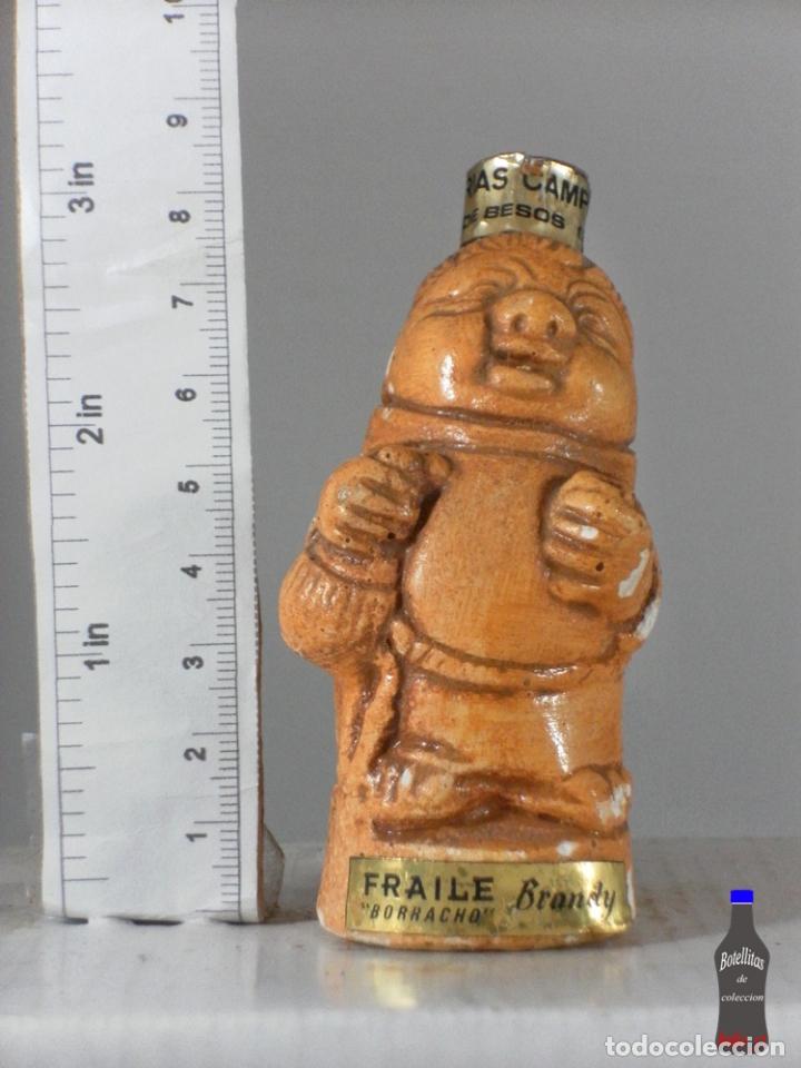 Coleccionismo de vinos y licores: BOTELLITA BOTELLIN FRAILE BORRACHO BRANDY DESTILERIAS CAMPENY