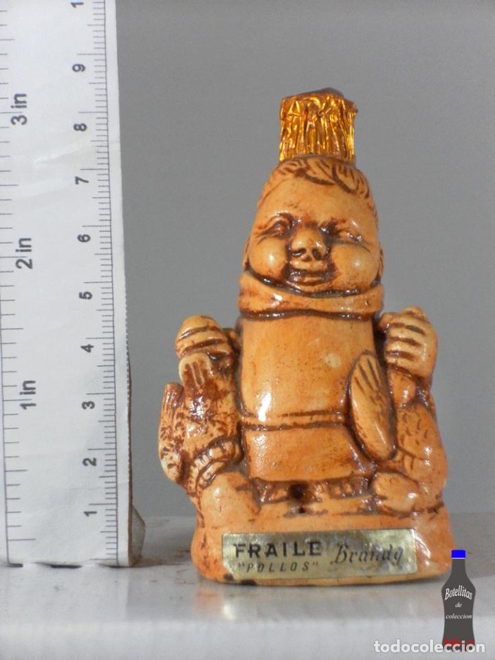 Coleccionismo de vinos y licores: BOTELLITA BOTELLIN FRAILE POLLOS BRANDY DESTILERIAS CAMPENY