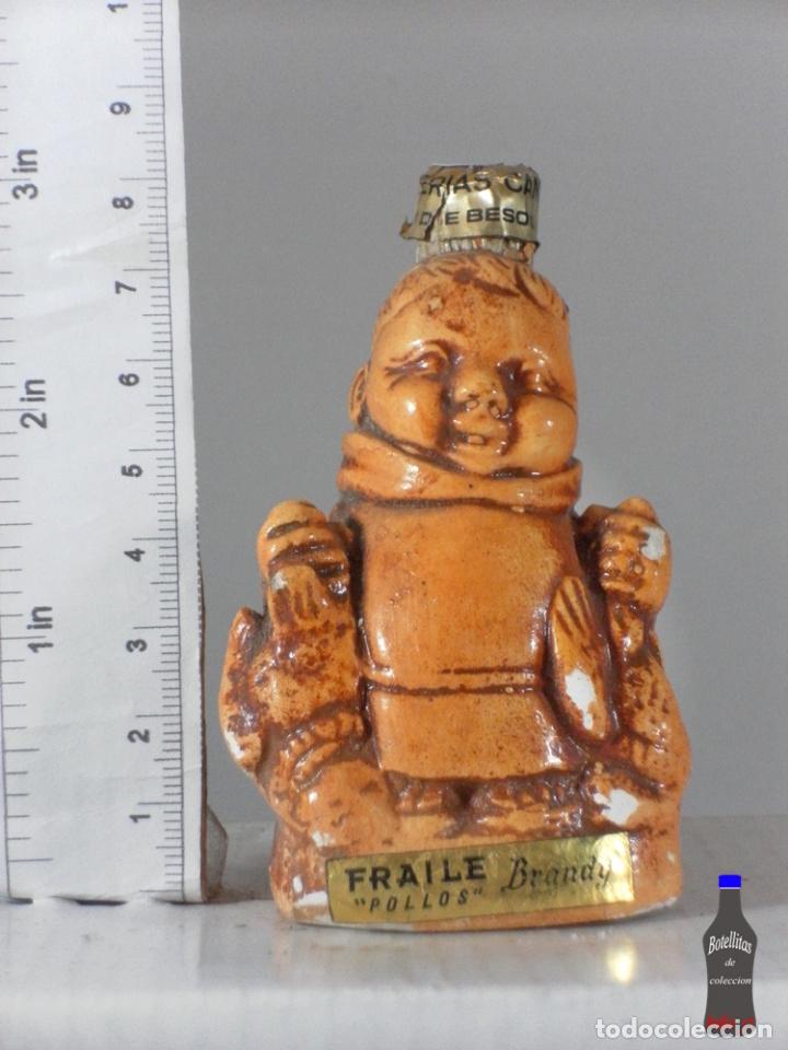 Coleccionismo de vinos y licores: BOTELLITA BOTELLIN FRAILE POLLOS BRANDY DESTILERIAS CAMPENY
