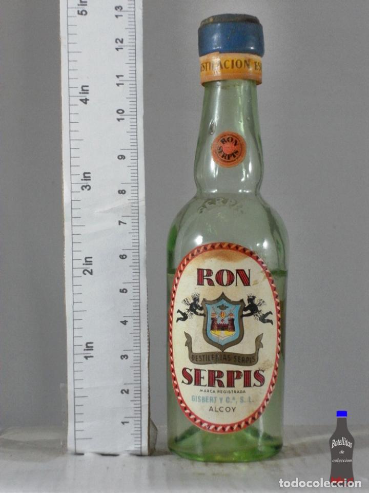 Sammlung von Weinen und Lik&ouml;ren: BOTELLITA BOTELLIN RON SERPIS GISBERT Y CIA ALCOY
