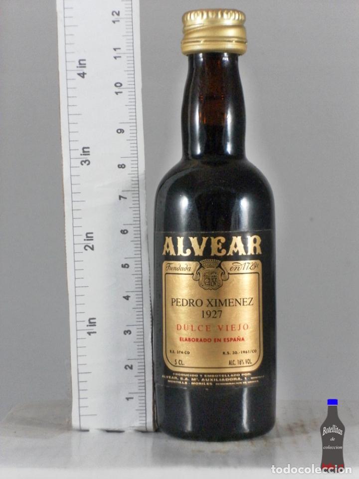 Sammlung von Weinen und Lik&ouml;ren: BOTELLITA BOTELLIN ALVEAR PEDRO XIMENEZ 1927 DULCE VIEJO MONTILLA