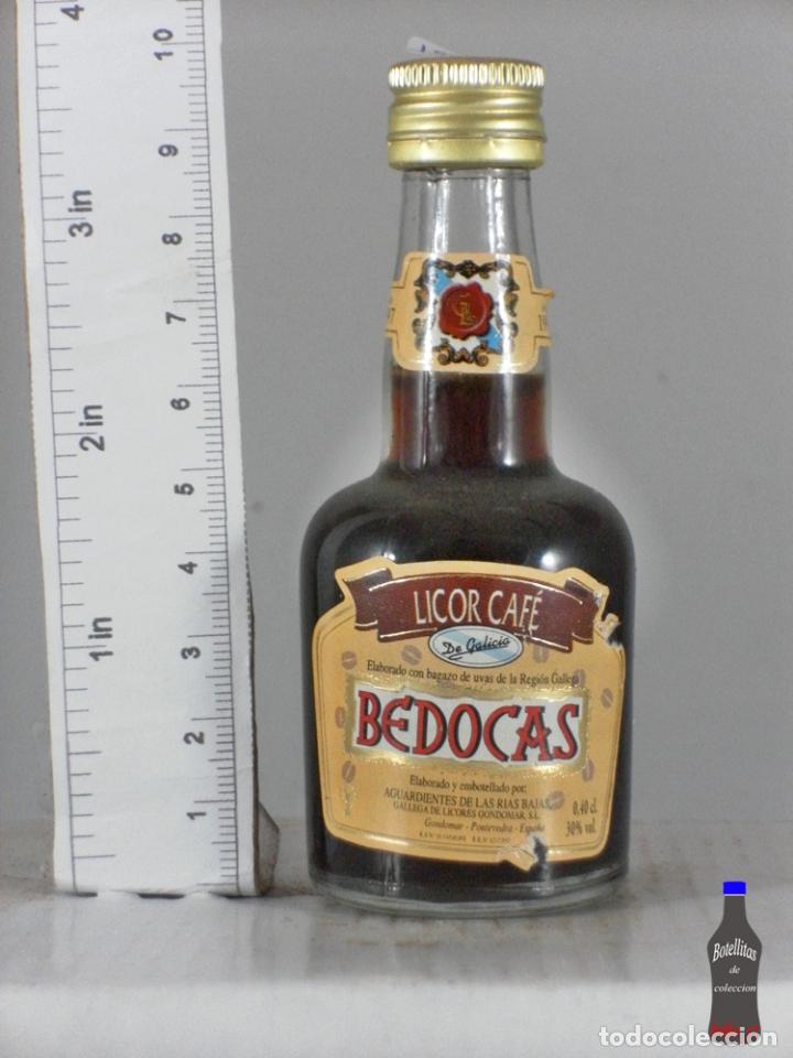 Coleccionismo de vinos y licores: BOTELLITA BOTELLIN A PEDRA MOURA LICOR DE CAFE GONDOMAR 1997