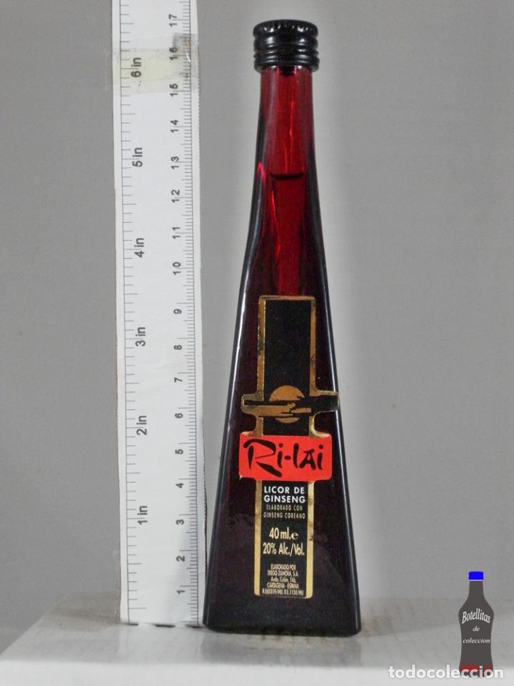 Coleccionismo de vinos y licores: BOTELLITA BOTELLIN LICOR RI LAI LICOR DE GINSENG DIEGO ZAMORA S.A. CARTAGENA