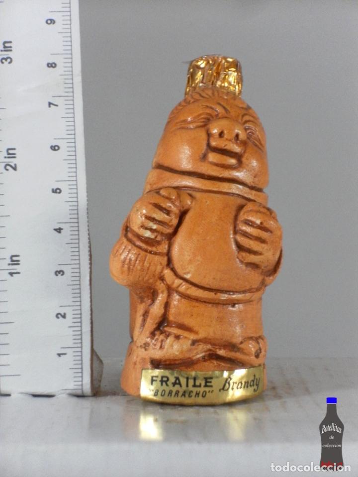 Coleccionismo de vinos y licores: BOTELLITA BOTELLIN FRAILE BORRACHO BRANDY DESTILERIAS CAMPENY
