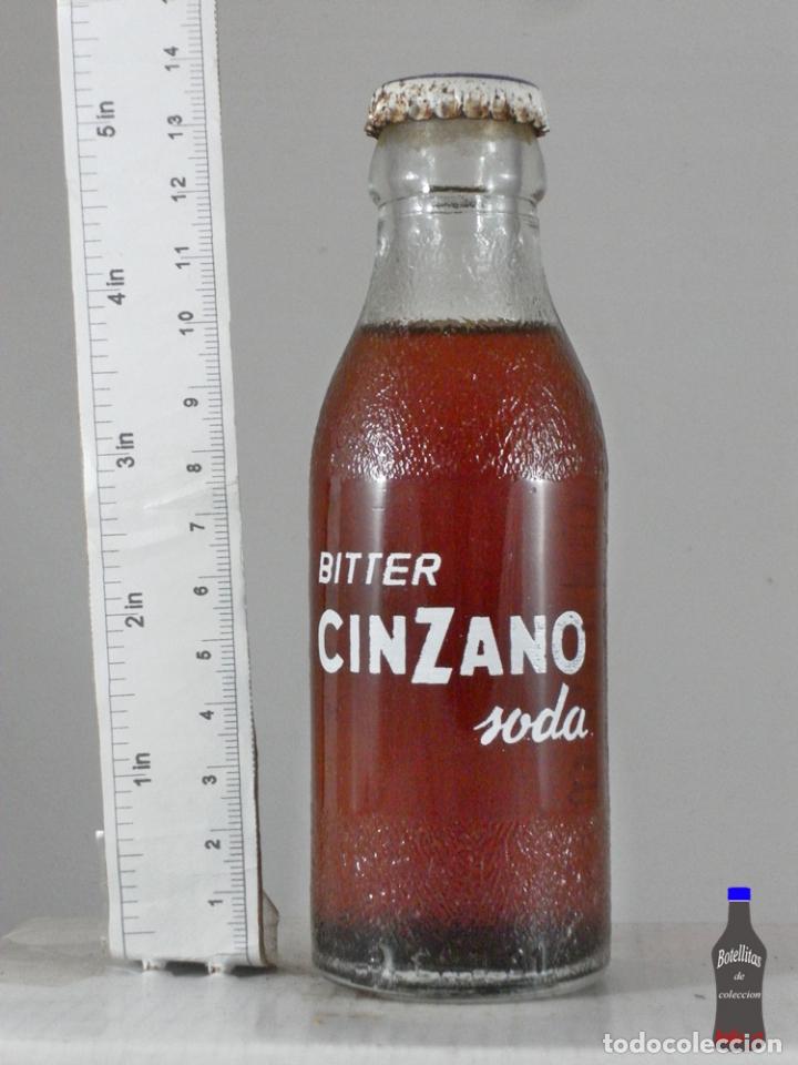Sammlung von Weinen und Lik&ouml;ren: BOTELLITA BOTELLIN CINZANO BITTER SODA TAPON CORONA TAPON CORONA