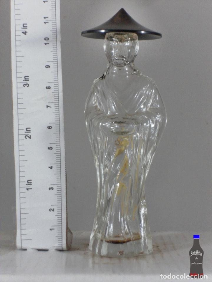 Coleccionismo de vinos y licores: BOTELLITA BOTELLIN LICOR ORIENTAL DESTILERIAS CAMPENY FIGURA JAPONES