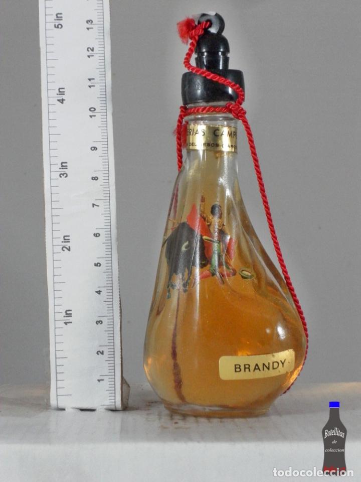 Coleccionismo de vinos y licores: BOTELLITA BOTELLIN BRANDY DESTILERIAS CAMPENY TIPO BOTA TORERO