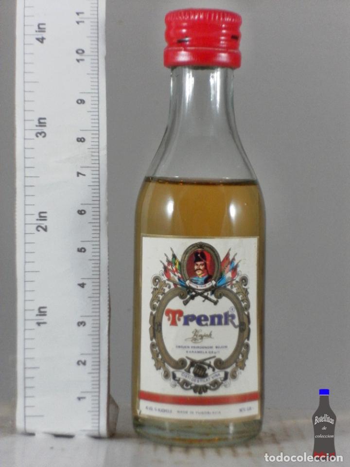 Coleccionismo de vinos y licores: BOTELLITA BOTELLIN LICOR DESTILADO TREN YUGOSLAVIA