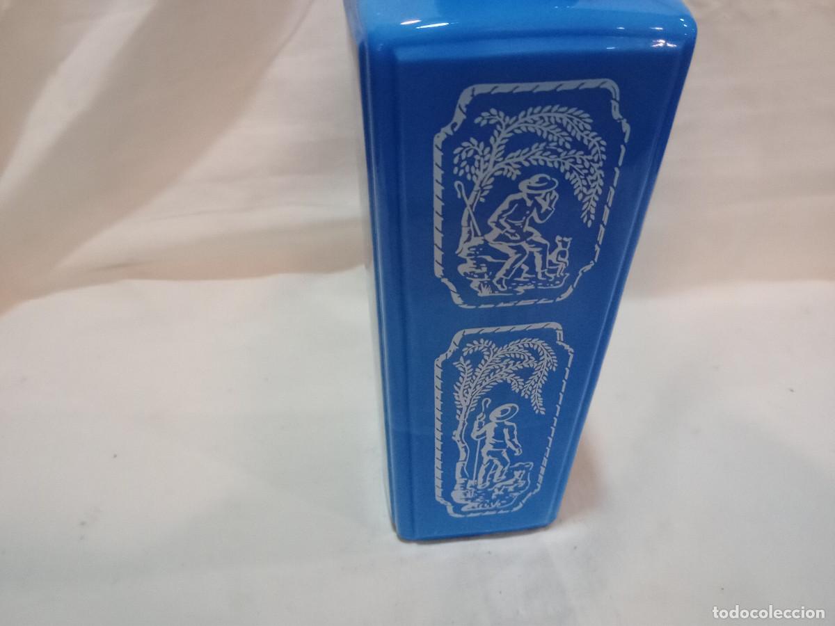 Coleccionismo de vinos y licores: botella opalina - Foto 3