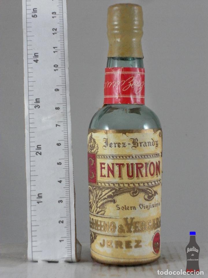 Coleccionismo de vinos y licores: BOTELLITA BOTELLIN JEREZ BRANDY CENTURION SOLERA VIEJISIMA PALOMINO & VERGARA JEREZ