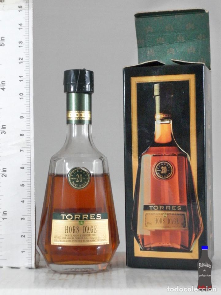 Coleccionismo de vinos y licores: BOTELLITA BOTELLIN BRANDY TORRES IMPERIAL BRANDY HORS D AGE 20 MIGUEL TORRES VILAFRANCA + CAJA