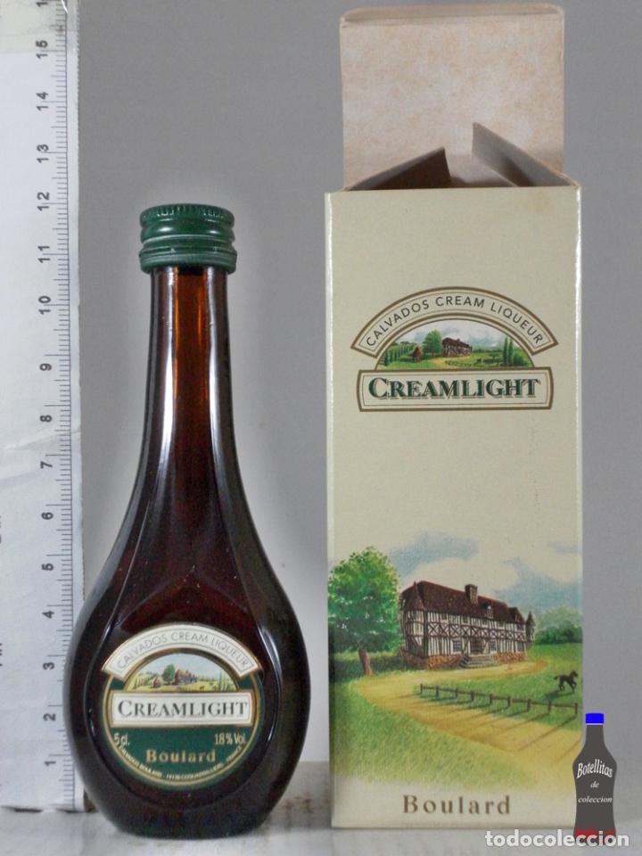 Sammlung von Weinen und Lik&ouml;ren: BOTELLITA BOTELLIN CREAMLIGHT BOULARD CALVADOS + CAJA