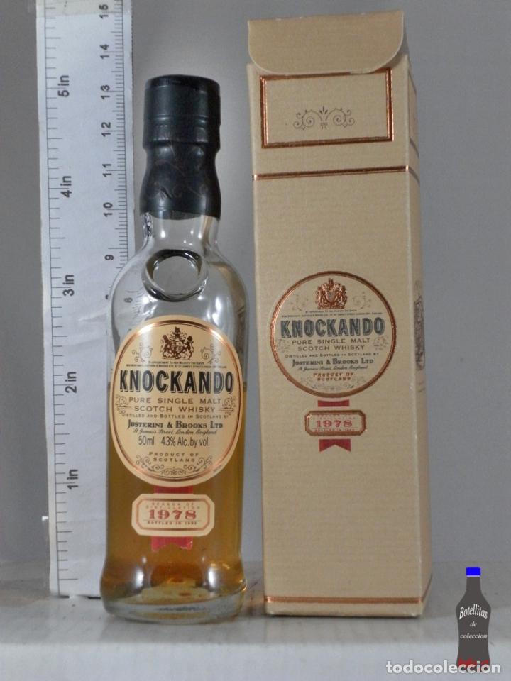 Collection of wines and liquors: BOTELLITA BOTELLIN WHISKY KNOCKANDO PURE SINGLE MALT 1978 BOTTLED 1993 JUSTERINI SCOTLAND + CAJA