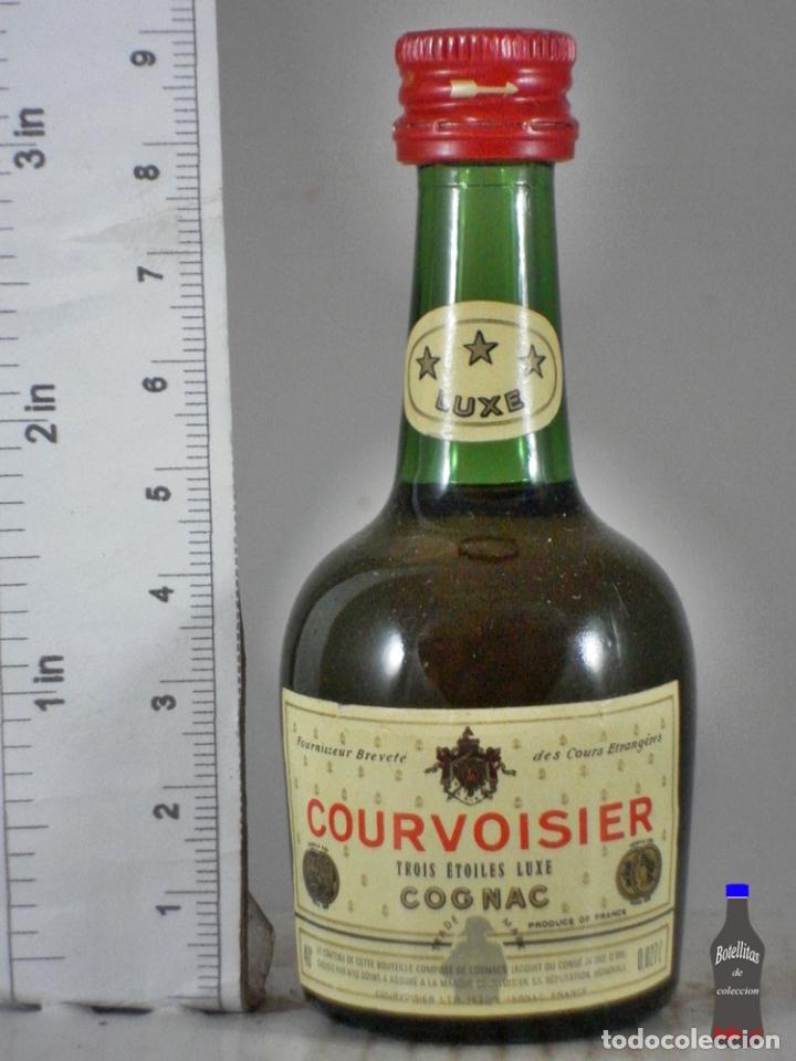 Collection of wines and liquors: BOTELLITA BOTELLIN COURVOISIER COGNAC *** LUXE JARNAC FRANCE