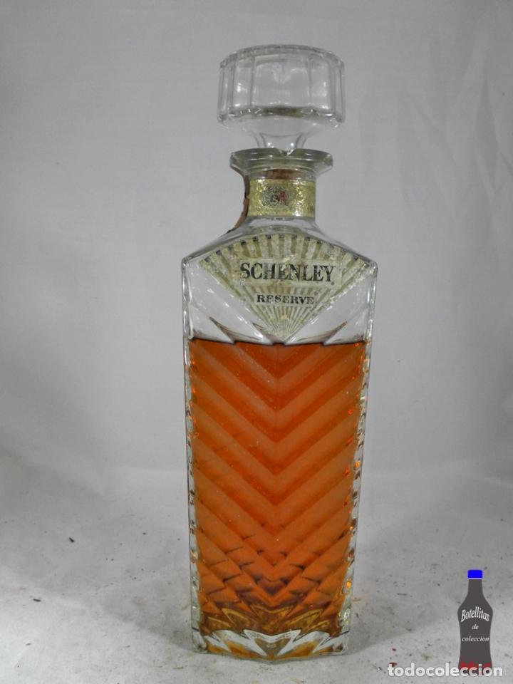 Sammlung von Weinen und Lik&ouml;ren: BOTELLA DECANTADOR SCHENLEY RESERVE WHISKY 8 YEARS OLD