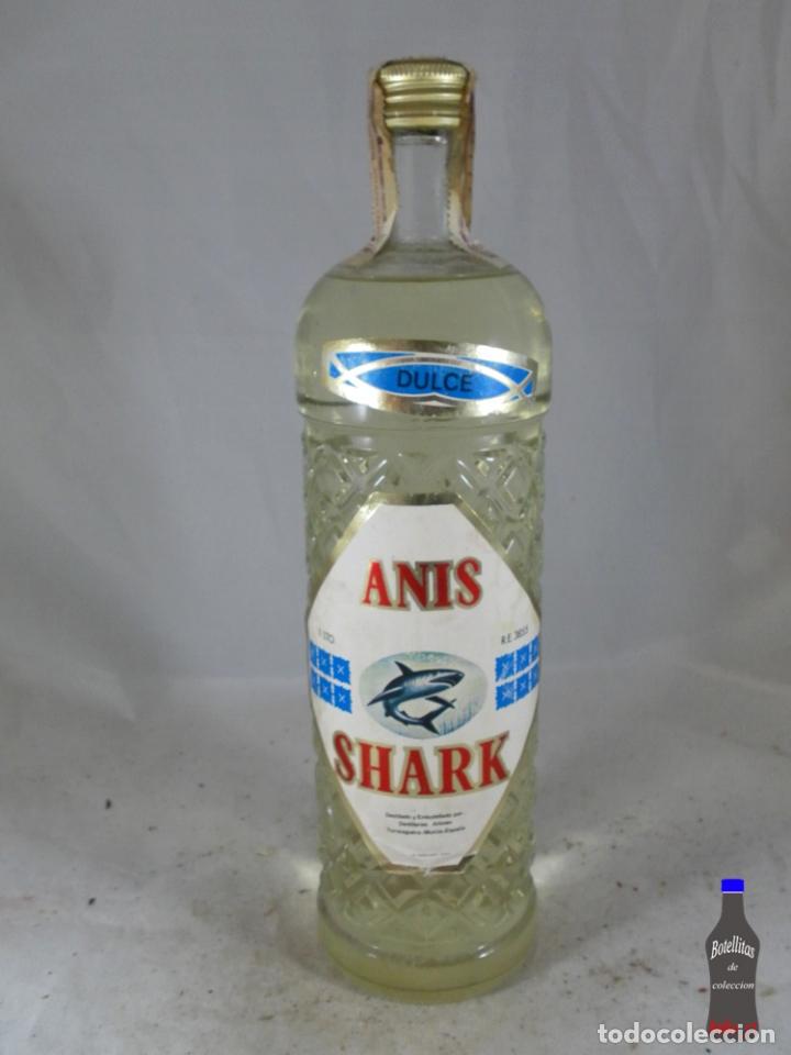 Sammlung von Weinen und Lik&ouml;ren: BOTELLA ANIS DULCE SHARK DESTILERIAS ARLOREN TORREAGUERA MURCIA
