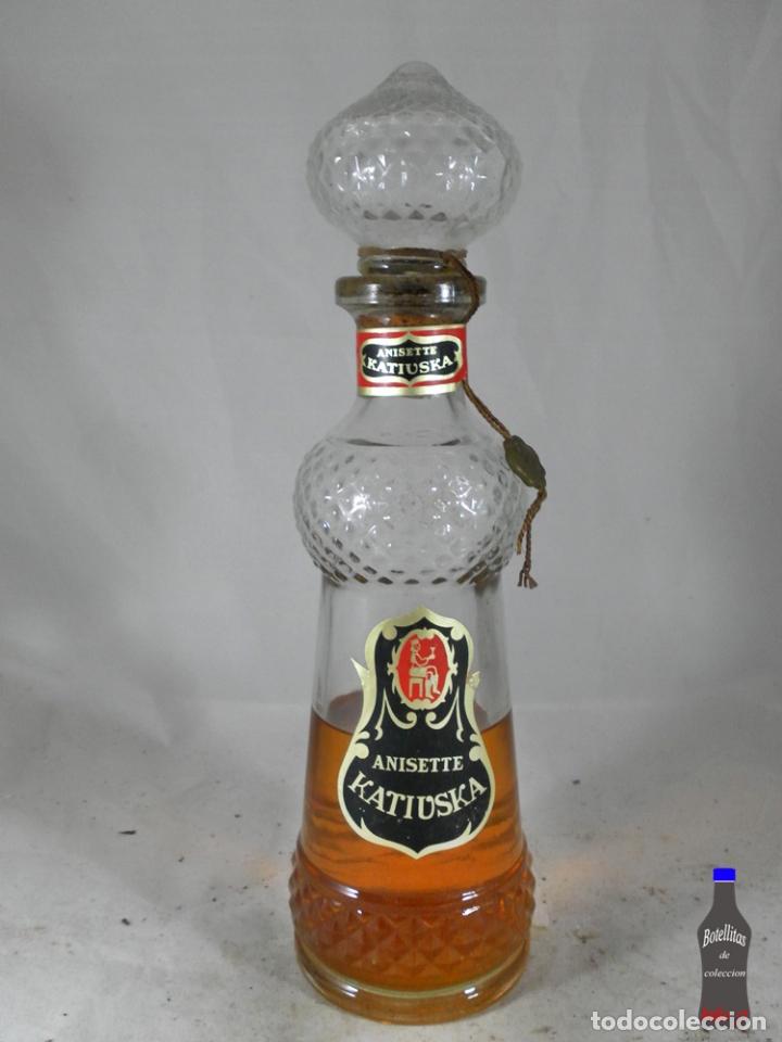Sammlung von Weinen und Lik&ouml;ren: BOTELLA ANIS ANISETTE KATIUSKA ANTONIO GO&Ntilde;I MADRID 0.5 LITROS