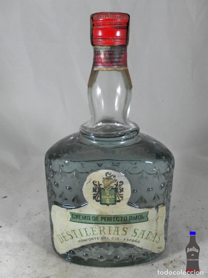 Sammlung von Weinen und Lik&ouml;ren: BOTELLA CREMA DE PERFECTO AMOR DESTILERIAS SALAS MONFORTE DEL CID ESPA&Ntilde;A
